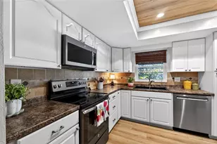 13961 86th Ave, Seminole, FL 33776 - Photo 11