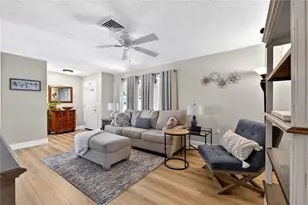 13961 86th Ave, Seminole, FL 33776 - Photo 17