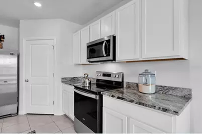 10895 Quail Grove Way, San Antonio, FL 33576 - Photo 9