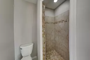 [Address not provided], Tampa, FL 33617 - Photo 7