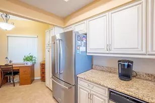 104 Surfview Dr, Palm Coast, FL 32137 - Photo 5