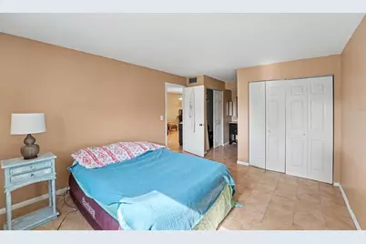 4800 Lake Villa Drive, Clearwater, FL 33762 - Photo 11