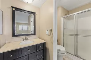 4800 Lake Villa Dr, Clearwater, FL 33762 - Photo 17