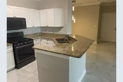 2717 Via Cipriani #631B, Clearwater, FL 33764 - Photo 3