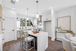 315 15th St N, Saint Petersburg, FL 33705 - Photo 15