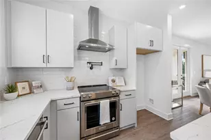 315 15th St N, Saint Petersburg, FL 33705 - Photo 19