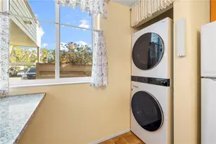 212 Lakewood Dr, Bradenton, FL 34210 - Photo 29