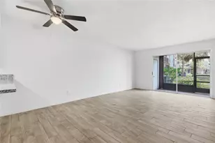 6308 Newtown Cir, Tampa, FL 33615 - Photo 5