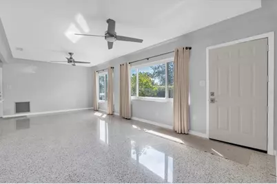 1903 42nd Way N, Saint Petersburg, FL 33713 - Photo 3