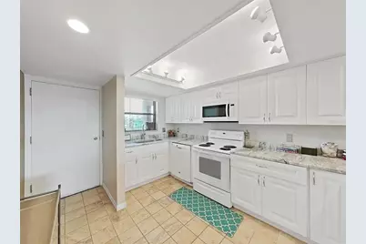 19451 Gulf Boulevard #205, Indian Shores, FL 33785 - Photo 9