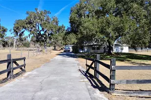 632 W Keysville Rd, Plant City, FL 33567 - Photo 1