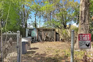 2418 W 1st St, Sanford, FL 32771 - Photo 33