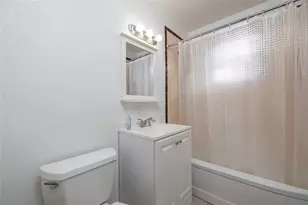 2540 18th Ave N, Saint Petersburg, FL 33713 - Photo 9