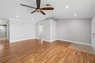 8926 Gum Tree Ave, New Port Richey, FL 34653 - Photo 11