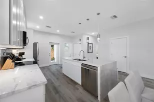 2150 43rd Terrace N, Saint Petersburg, FL 33714 - Photo 13