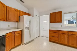 9309 Rockrose Dr, Tampa, FL 33647 - Photo 9