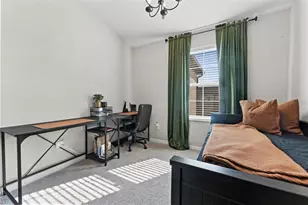 29913 Southwell Ln, Wesley Chapel, FL 33543 - Photo 9