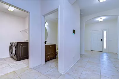 4736 Woods Landing Lane, Tampa, FL 33619 - Photo 27