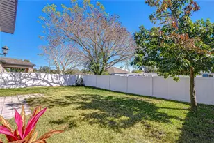 4736 Woods Landing Ln, Tampa, FL 33619 - Photo 31