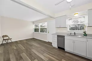 8315 Burgundy Dr N, Pinellas Park, FL 33781 - Photo 7