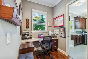 2907 W Hawthorne Rd, Tampa, FL 33611 - Photo 25