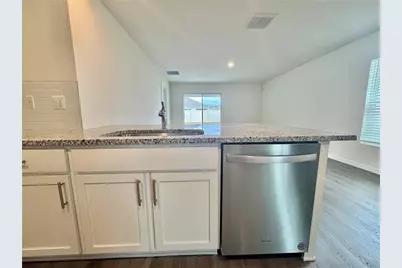 36015 Sunflower Hill Drive, Zephyrhills, FL 33541 - Photo 47