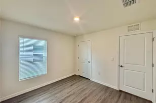 36015 Sunflower Hl Dr, Zephyrhills, FL 33541 - Photo 31