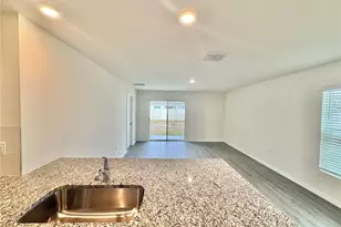 36015 Sunflower Hl Dr, Zephyrhills, FL 33541 - Photo 51