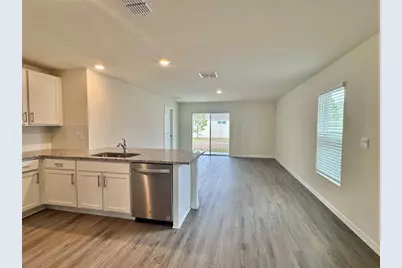 36015 Sunflower Hill Drive, Zephyrhills, FL 33541 - Photo 41