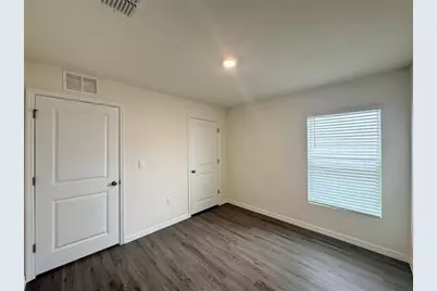 36015 Sunflower Hill Drive, Zephyrhills, FL 33541 - Photo 27