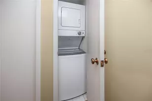 2440 World Pkwy Blvd, Clearwater, FL 33763 - Photo 25