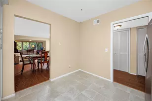 2440 World Pkwy Blvd, Clearwater, FL 33763 - Photo 15