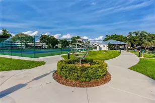 2440 World Pkwy Blvd, Clearwater, FL 33763 - Photo 37