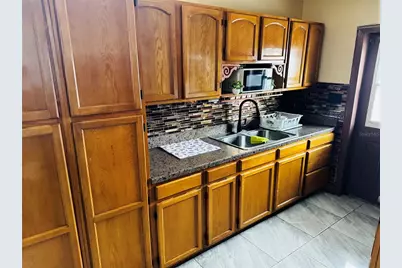 1709 Warrington Way, Tampa, FL 33619 - Photo 9