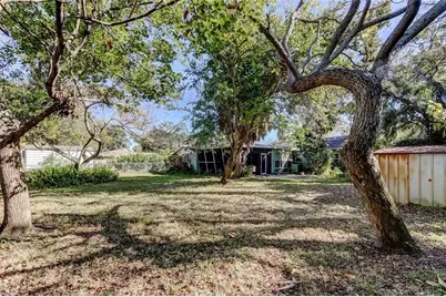 8171 37th Avenue N, Saint Petersburg, FL 33710 - Photo 27