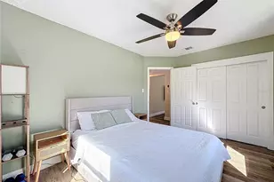 2625 19th St S, Saint Petersburg, FL 33712 - Photo 13