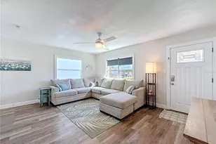 2625 19th St S, Saint Petersburg, FL 33712 - Photo 5