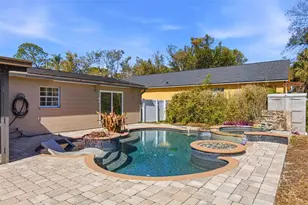 10405 N Woodmere Rd, Tampa, FL 33617 - Photo 35