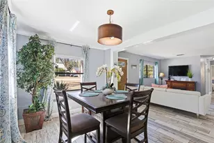 10405 N Woodmere Rd, Tampa, FL 33617 - Photo 13