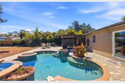 10405 N Woodmere Road, Tampa, FL 33617 - Photo 49