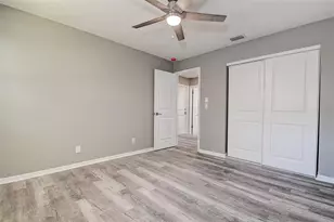 130 42nd Ave N, Saint Petersburg, FL 33703 - Photo 23