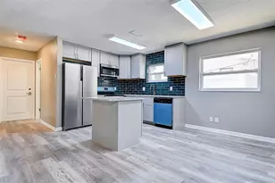 130 42nd Ave N, Saint Petersburg, FL 33703 - Photo 5