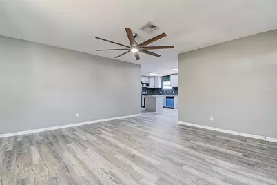 130 42nd Avenue N, Saint Petersburg, FL 33703 - Photo 13