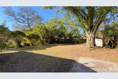 2008 E Genesee Street, Tampa, FL 33610 - Photo 13