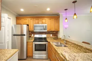 10122 Winsford Oak Blvd, Tampa, FL 33624 - Photo 7