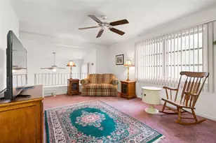 3275 37th Way S, Saint Petersburg, FL 33711 - Photo 9