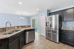 27540 Desert Willow, Wesley Chapel, FL 33544 - Photo 11