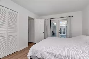 347 Country Club Dr, Oldsmar, FL 34677 - Photo 25