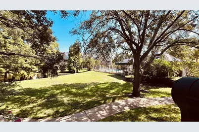 2915 Pointeview, Tampa, FL 33611 - Photo 25