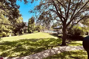 2915 Pointeview, Tampa, FL 33611 - Photo 25